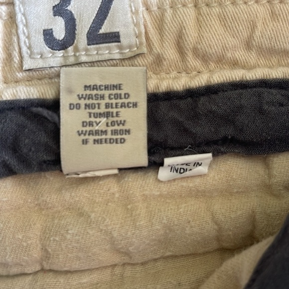 Abercrombie & Fitch Sz 32 button up engineer striped blue/white cotton shorts - Picture 3 of 9